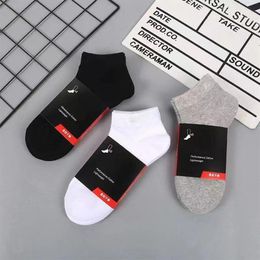 mens socks Women Cotton All-match classic Ankle Letter Breathable black and white Football basketball Sports Sock Whole Unifor2480