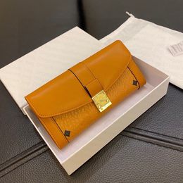 Women M metal buckle wallet Classic leather designer bag Luxury flip bag Internal zipper pocket card bag