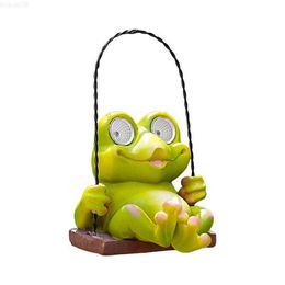 Garden Decorations Solar Frog Lamp Solar Garden Lamp With Cute Frog Light Decor Solar Garden Lantern Frog Solar Swing Frog Outdoor Figurine Light L230715