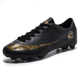 Dress Shoes Men Football Boots Outdoor Chuteiras De Futebol Soccer Cleats Shoes Comfort Non-slip Training Sneakers Boys Turf Futsal Trainers 230714