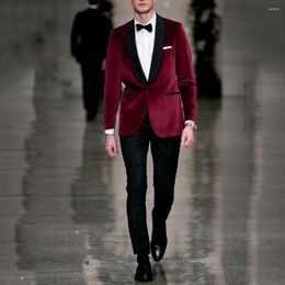 Men's Suits Burgundy Velvet Coat Regular 2-Piece Suit Set With Black Pants For Wedding Party Single Button