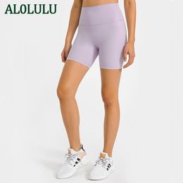 AL0LULU Yoga Solid color Yoga shorts Tight stretch sports fitness three-point pants Riding shorts