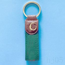 Cute keychain accessories designer key chain unisex metal buckle green and red portachiavi fashion car accessories letter luxury keychains leather PJ055 C23