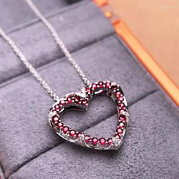 Chains Elegant Luxurious Dignified Cubic Zirconia Pomegranate Seed Love Pendant Necklace Ladies' Dinner Award Ceremony Jewelry Gift