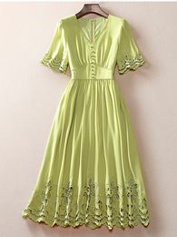 Basic Casual Dresses Runway Summer Elegant Midi Dres Green Creamy White Hollow Out Embroidery High Quality Party 230715