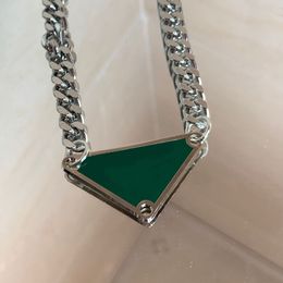 Designer-Schmuck, Silberfarben, Herren-Damen-Halskette, Dreieck, Buchstaben, Liebe, trendige Punk-Männer, Emaille, coole Straße, Damen-Anhänger, Halsketten, Damenketten, Luxus-Schmuck