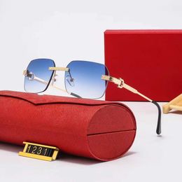 Fashion Sunglasses Luxury Outdoor Designer Summer Women Tom Classical Polarised Ford Fan Large Frame Mens and Womens Couples Driving Street Shooting Concave Sha