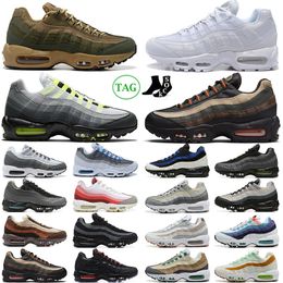 2024 running shoes men women Neon Triple White Black Grey Red Dark Army University Blue Olive Reflective mens outdoor sneakers sports trainer discount