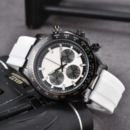 New Most Economical Classic Three Eyes Vintage Quartz Movement Markers Man Watch Luxury Designer Watches Luxury Sports Watchs No Box