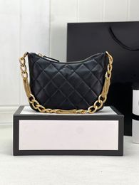 2023 New women's underarm bag high-end quality shoulder bag made of sheepskin material chain bag gorgeous fashion trend wind capacity is very sufficient AS4220