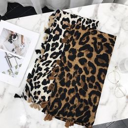 Scarves Est Women Leopard Pattern Cotton Tassel Scarf 20PCS/LOT