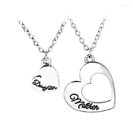 Pendant Necklaces Letter Engraved Mother Daughter Matching Love Heart Set Of Two Mom Girl Mothers Day Gift Family Jewellery