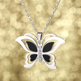 Pendant Necklaces Big Butterfly Stainless Steel Necklace For Women Cute Insect High Quality Silvery Sweater Chain Jewellery Gift