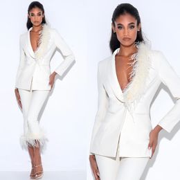 Röda mattor Kvinnor byxor passar Ostrich Feather Street Power Evening Party Blazer Set Wedding Wear Jacket 2 Pieces