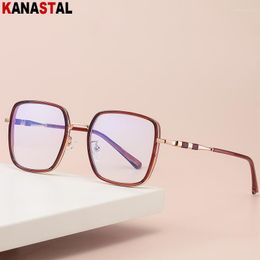 Sunglasses Women Blue Light Blokcing Glasses TR90 Metal Trend Men Computer Square Eyeglasses Frame Anti Ray Prescription Eyewear