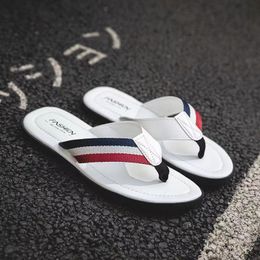 Slippers Qmaigie Men slippers Fashion Leather flip flops men Handmade Outdoor Sandals Classic luxury brand designer shoes 230717