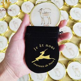 MOQ 100 PCS Customised Compact Mirror Gold Colour Pocket Mirrors & Gift Velvet Pouch Printed LOGO Golden Lady Folding Makeup Cosmetic Mirror