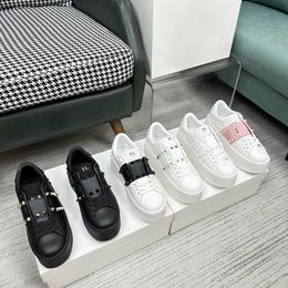 New Style 2024 Casual DESIGNERS Shoe Famous Italy Brand AMORE ONE STUD Low Sneakers Open Skate Casual Shoe Men Women low-top calfskin dhgate sports trainers