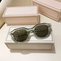 Sunglasses Fashion Green Frame Yellow Lens Square Women Brand Design Vintage Rivets Rectangle Sun Glasses Men Shades 230717
