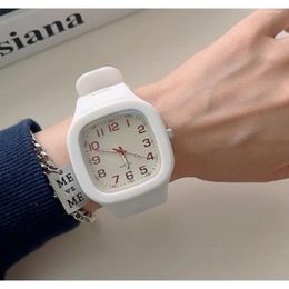 Wristwatches 2023 Fashion Square Watch Women Sports Watches White Silicone Band Quartz Ladies Gilrs Students