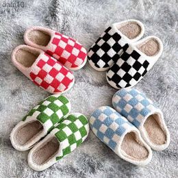 Shoes for Women Winter Home Slippers Checkered Faux Fur Light Sole White Black Chessboard Plaid Shoes Best Gift Woman Shoes L230704