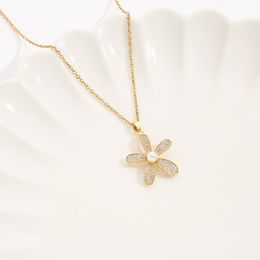 Popular Design 5 Leaf Flower Pendant Necklace Stainless Steel Jewellery for Gift