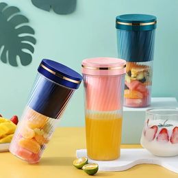 1pc Personal Size Eletric USB Juicer Cup, Fruit, Smoothie, Baby Food Mixing Machine Secure Switch Electric Fruit Mixer For Superb Mixing 300ml