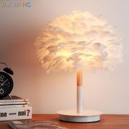 Table Lamps Modern Minimalist Feather Led Lamp Creative Fashion Design Lights Living Room Bedroom Bedside Warm Romantic Lighting