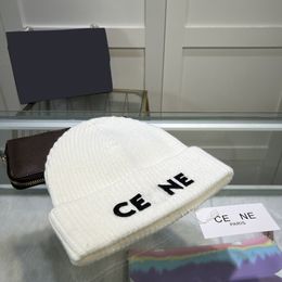 Designer Beanie Luxury Winter Beanies Women Ear Protection Warm Windproof Hat Fashion Casual Beanie Outdoor Travel Ski Wearable