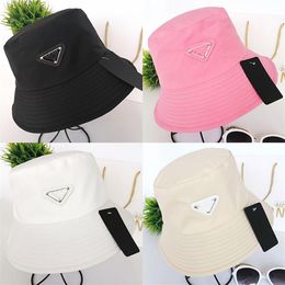 2022 New Men's and Women's Designer Hat P Family Inverted Triangular Label Fisherman Hat Sunscreen Sunshade Fashion Vers305a