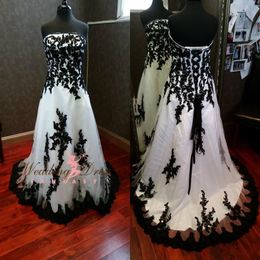 Gorgeous Gothic Black and White Wedding Dresses 2020 Strapless Lace Appliques Corset Custom Made Plus Size Wedding Dress Bridal Go278H