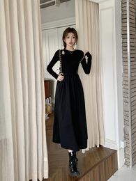 Casual Dresses Black Hollow Out Knitted Long Sleeved Women Round Collar Simple Temperament Autumn Ball Gown Evening Party Females Club