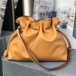 Flamenco Loewew Bag Designer Bag Premium Cow Leather Brand Drawstring Cloud Bags in Many Colours Luxury Lucky Bag Mini Bucket Bag 874