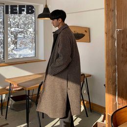 Men's Wool Blends IEFB Men's Coat Winter New Korean Fashion Couple's Retro Plaid Youth Pockets Mid Length Over Knee Split Loose Tweed Coats9Y8434 HKD230718