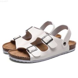 Slippers Men's Leather Sandals Classic Beach Shoes Footwear for Male Casual Open Toe Summer Comfort Man Sandal Black White Outdoor Shoes L230718