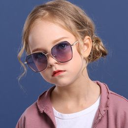 Kids' Sunblock Kids Polarised For 3-10 Years Fashion Metal Boys Girls Shades TAC Mirror Lnes Outdoor Travel Eyewear UV400 230718