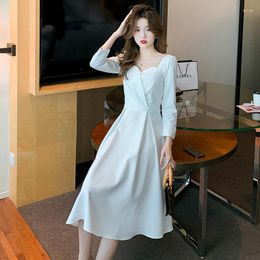 Casual Dresses Is The Spring Of 2023 French First Love Gentle Wind Long-sleeved Contracted A-line Skirt Dress