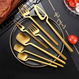 Dinnerware Sets 7pcs 304 Stainless Steel Hanging Cutlery Set Dessert Spoon Steak Knife Fruit Fork Thickened Matte Western Tableware For