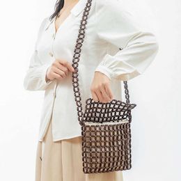 Bag design for female niche, wooden bead bag, hand woven bag, high-end commuting shoulder bag for female 230718