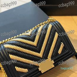 Knitting V-Stitch Flap Women Shoulder Bag Leather Stitching Classic Crossbody Bag Retro Portable Adjustable Chain Designer Bag Gold Hardware Handbag 25CM