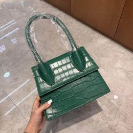 LADY Luxury crossbody bag Women's Fashion bag Shoulder bag Luxury Designer Shoulder bag Clutch Classic Clutch Stylish sling bag Elegant Armpit bag Retro clutch bag