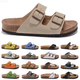 Slippers birks clogs designer slipper mens slides clog slippers luxury platform pantoufle mules sandals men summer sandles sliders shoes L230718