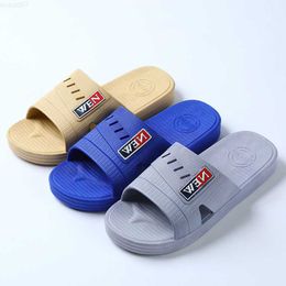 Slippers Men Indoor Home Slippers Summer Non-Slip Light Hotel Shoes Couple Soft Bottom Sandals Slippers Men's Flat Shoes Flip Flops L230718