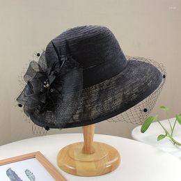 Berets Sommer Fascinator Hut Faltbare Hochzeit Spitze Mesh Blume Hüte Für Frauen Elegante Weiße Breite Krempe Fedora