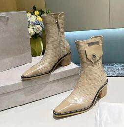 Jimmy Boots Designer Women Platform Leather Vitello Fashion Stivali da moto Tacchi alti di alta qualità Walk Show di alta qualità Stivali Martin
