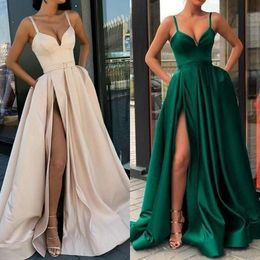 Vestidos de noite com divisão alta 2023 com Dubai Oriente Médio Vestidos formais Vestido de baile de formatura Alças finas Vestidos de festa plus size