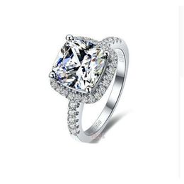 Wedding Rings TR007 2/3 Carat Cushion Cut SONA Synthetic Gem Solitaire Engagement Ring for women 230717