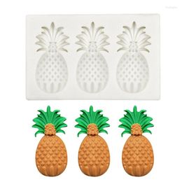 Baking Moulds Pineapple Shaped Chocolate Cake Molds DIY Fondant Mould Accessories Gadgets For Decorating
