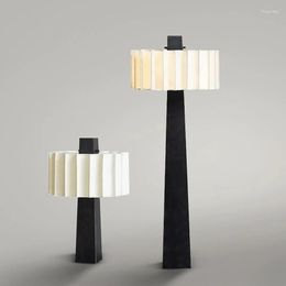 Floor Lamps Chinese Creative Living Room Lamp Nordic Minimalist Bedroom Bedside Study Exhibition Hall Designer Decorative Lights