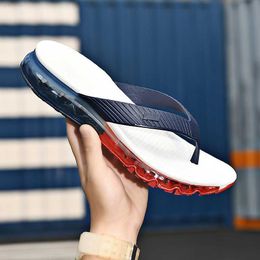 Slippers Sandals and slippers elastic high-end full cushion flip flops fashion beach men's slippers home sandals flat slippers 38-46 L230718